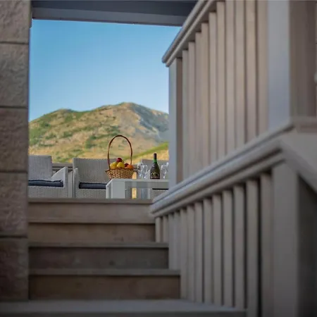 Harmonija Hotel apartamentowy Ivanica